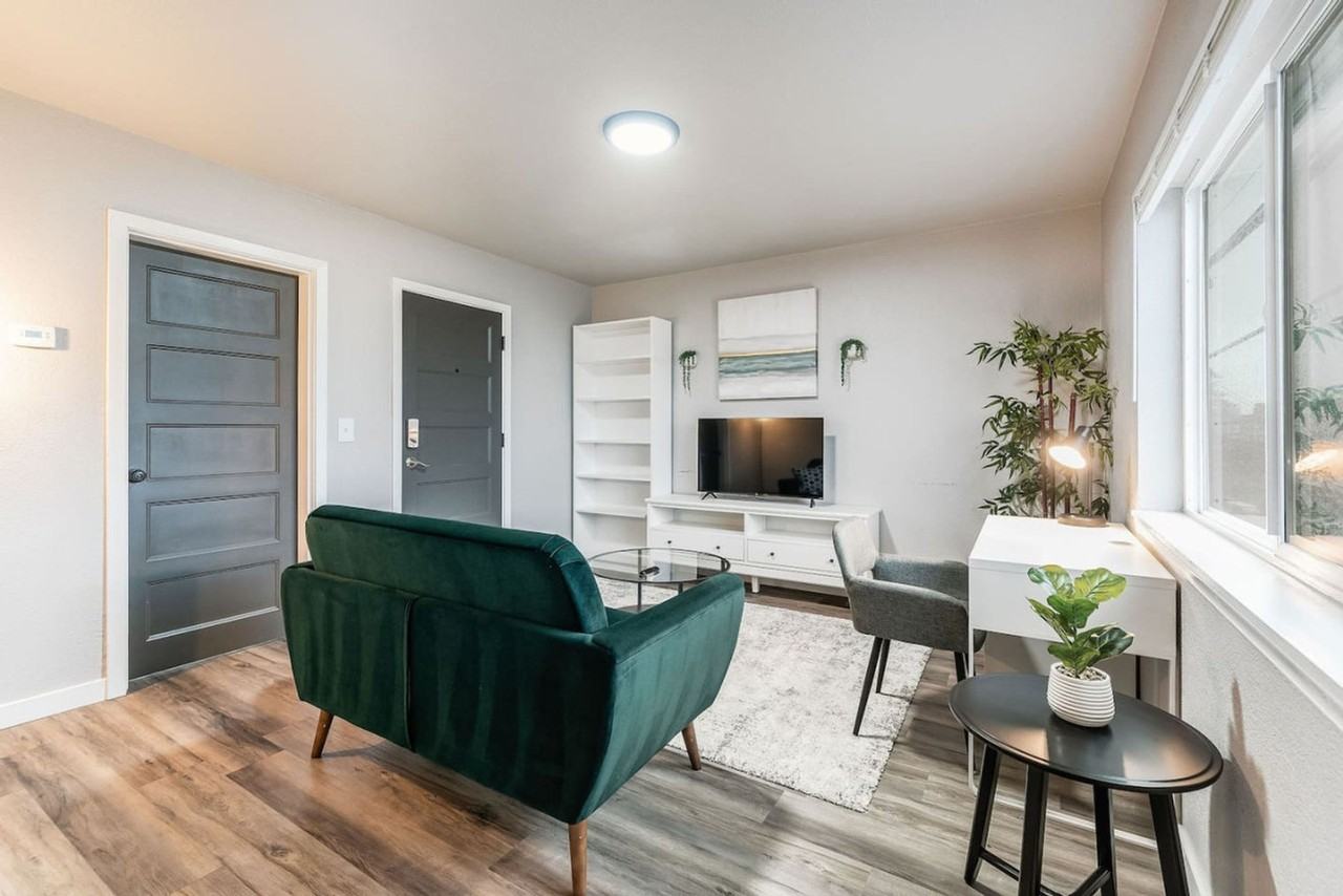 1818 Court F #1045871P - Photo 5 of 20