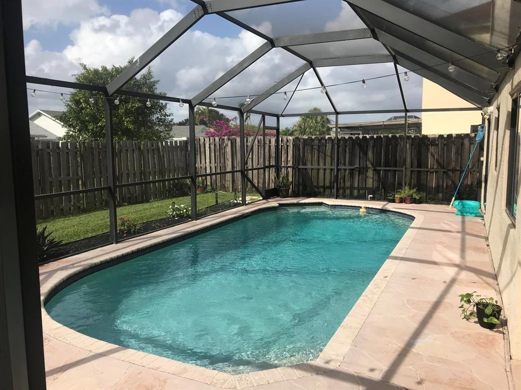 23107 Sunfield Drive - Photo 3 of 9