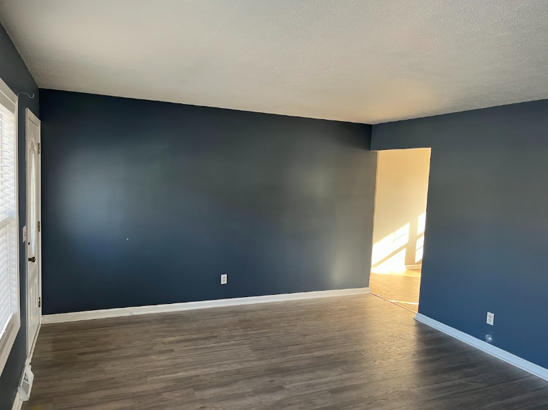 405 Mills Ln - Photo 3 of 33