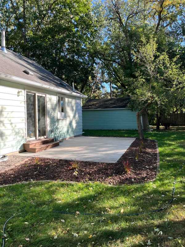 11935 Winnetka Avenue North - Photo 3 of 18