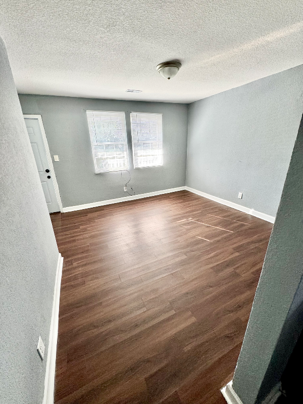 770 Fremont St - Photo 3 of 12