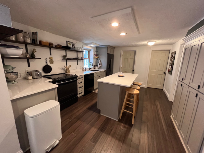 283 Bartlett St #1 - Photo 3 of 17