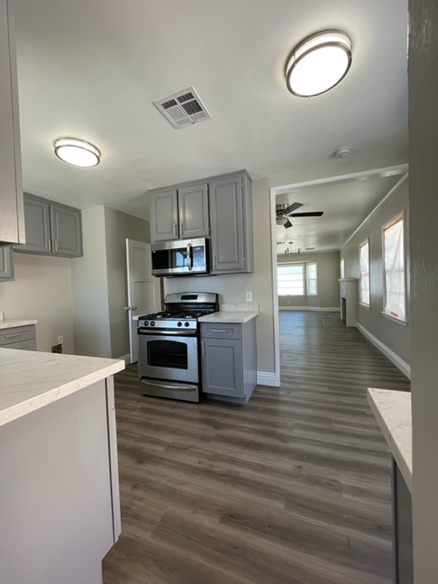 255 Bernard Way #MAIN - Photo 3 of 16