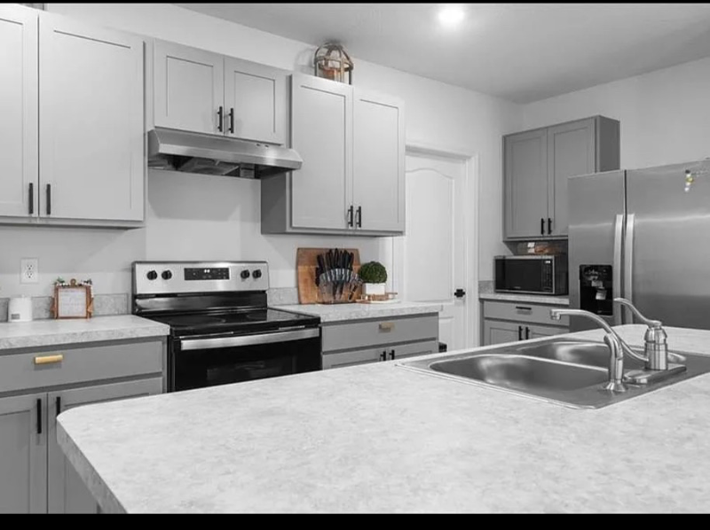 1753 Shadow Trace Way - Photo 2 of 10