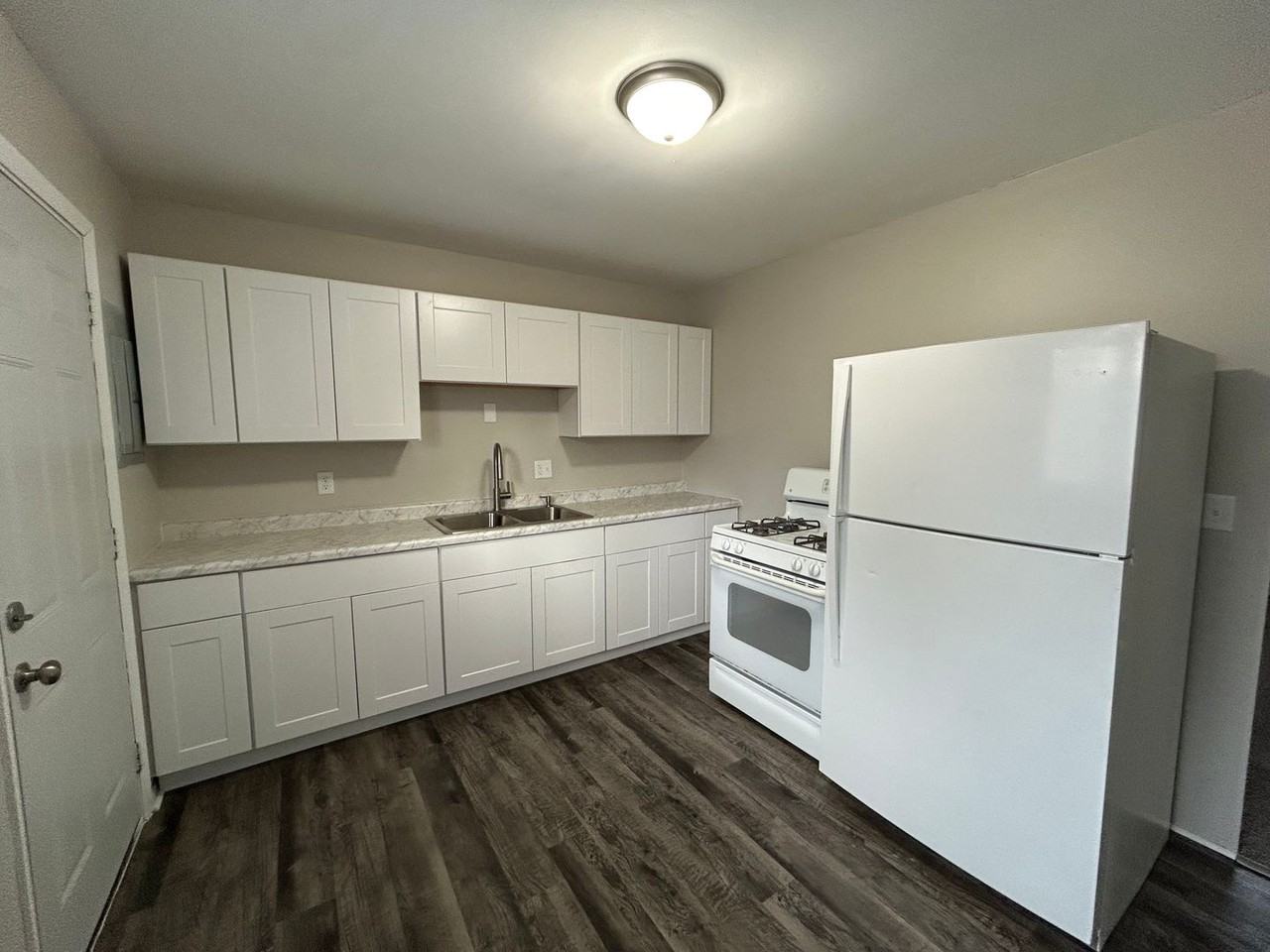 1311 N 54th St - Photo 2 of 11