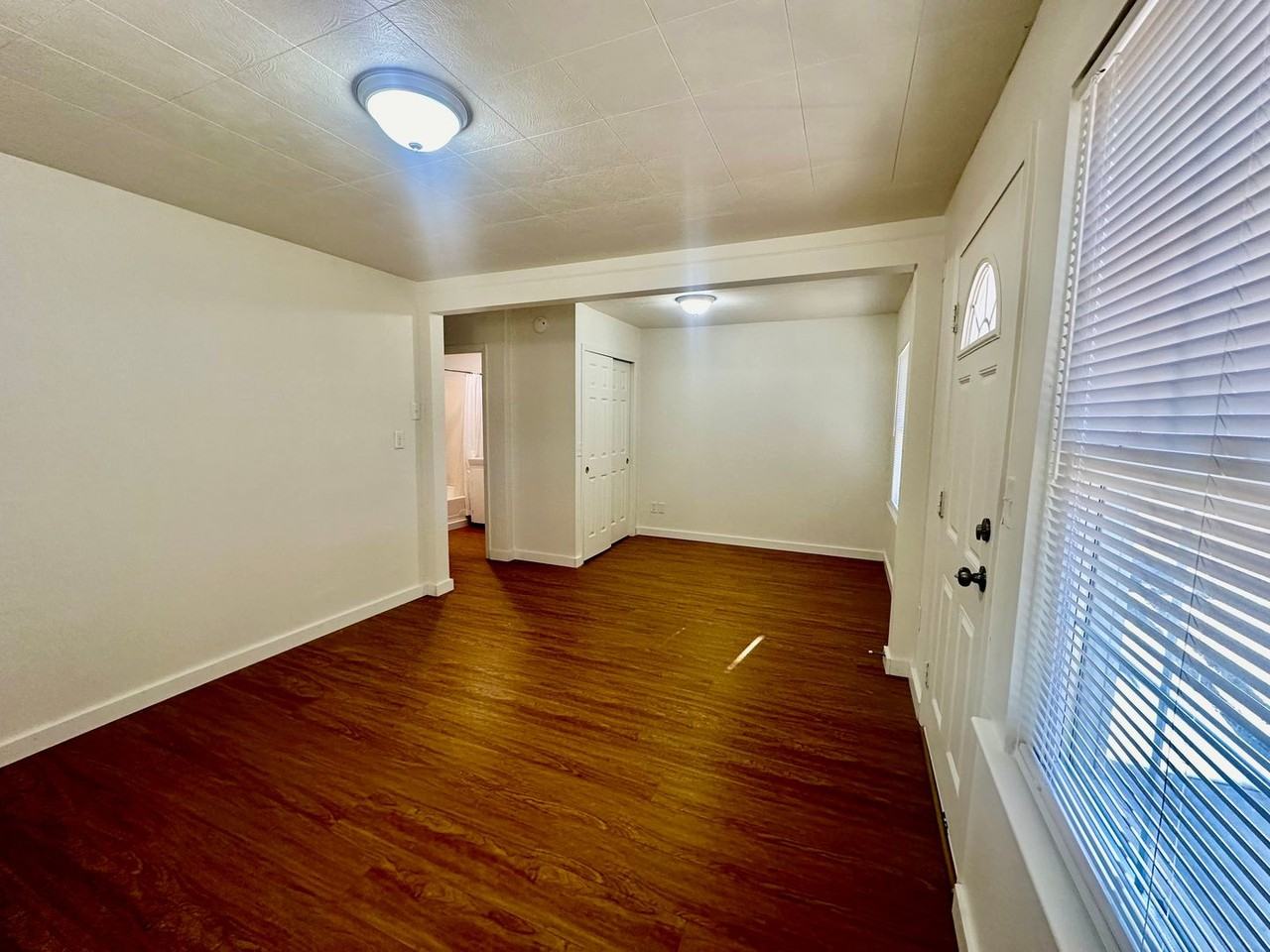 1814 Ivory St - Photo 6 of 15