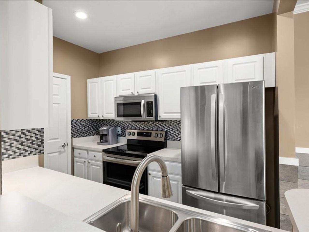 35552 E Atlantic Cir - Photo 7 of 29
