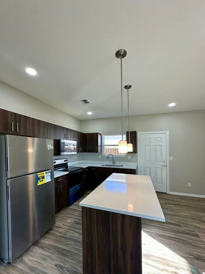 4305 Walnut Ave #2 - Photo 2 of 16