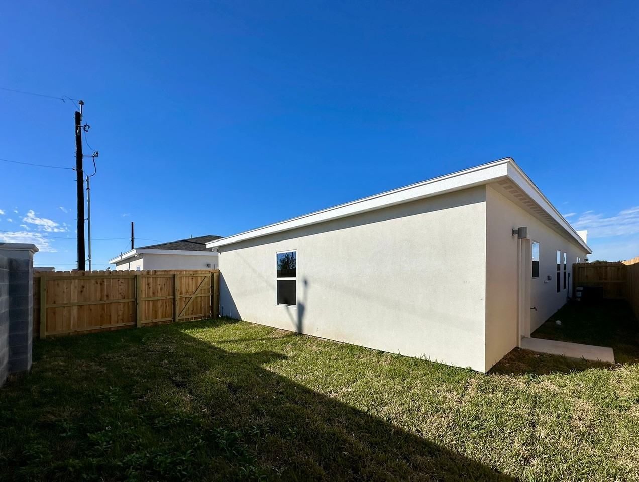 4305 Walnut Ave #2 - Photo 3 of 16