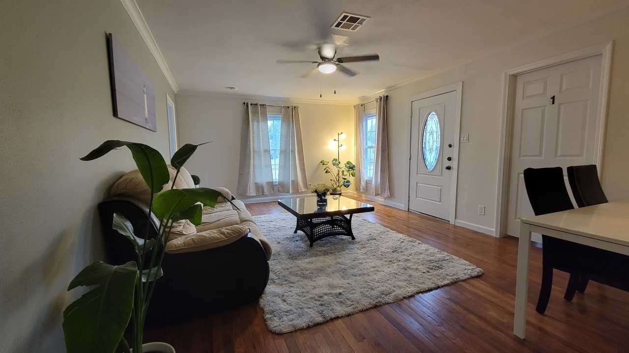 5031 Arvilla Ln - Photo 2 of 18