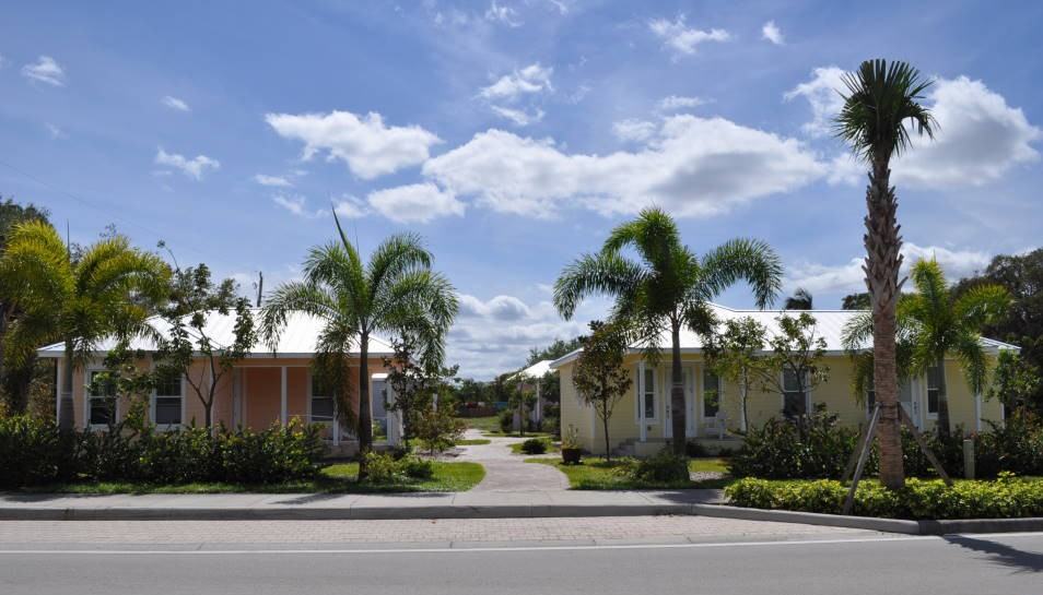 1440 Ne Dixie Hwy - Photo 2 of 5