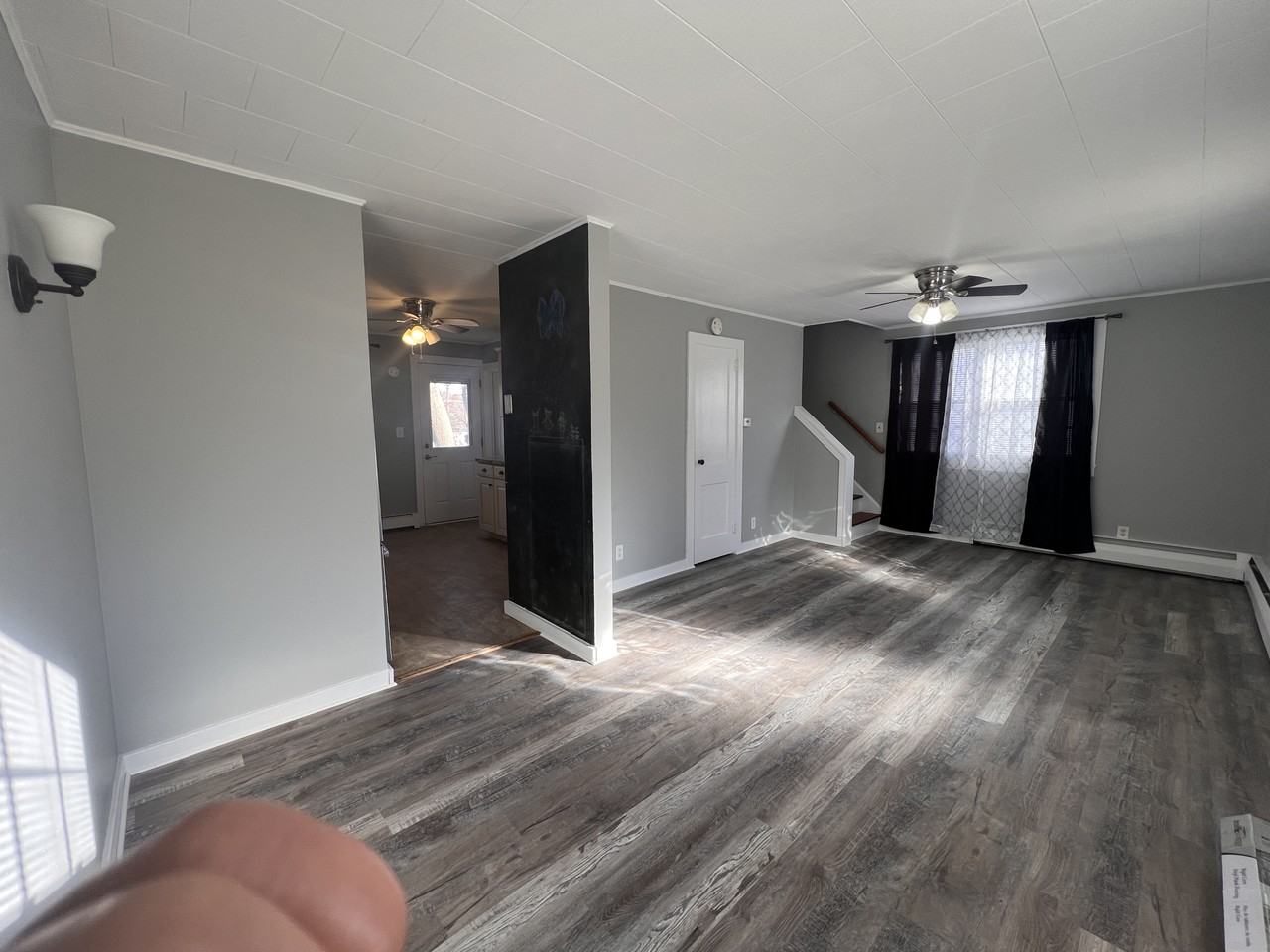 161 Pennsylvania Ave - Photo 2 of 19