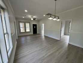 213 W Cunningham Ave #NA - Photo 1 of 1