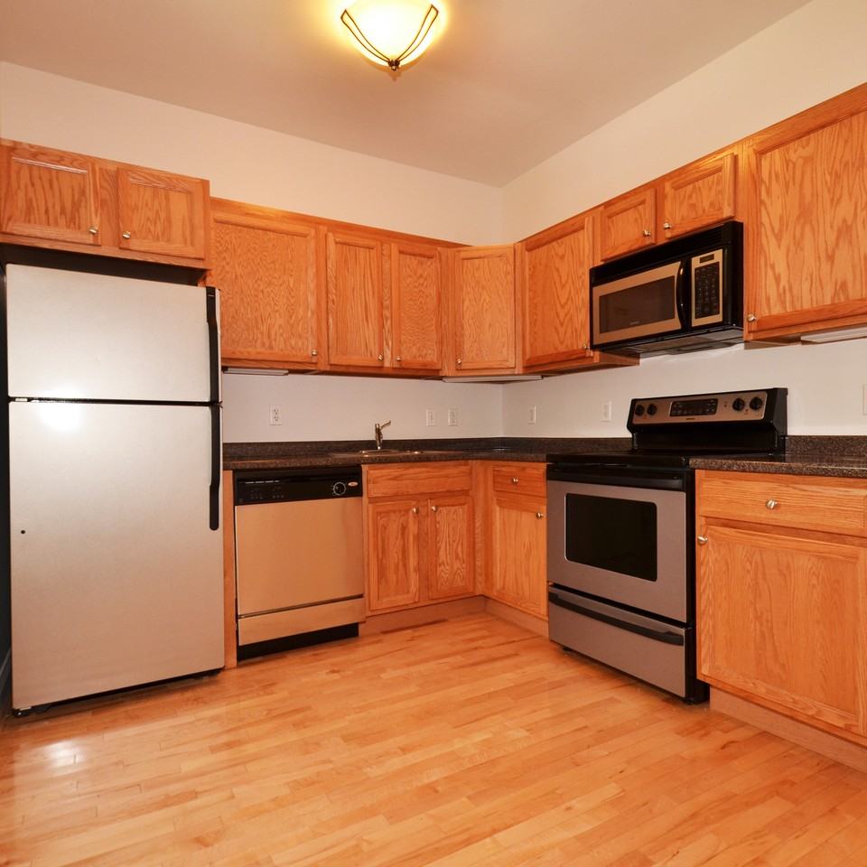 6018 Walnut St #1 - Photo 3 of 7