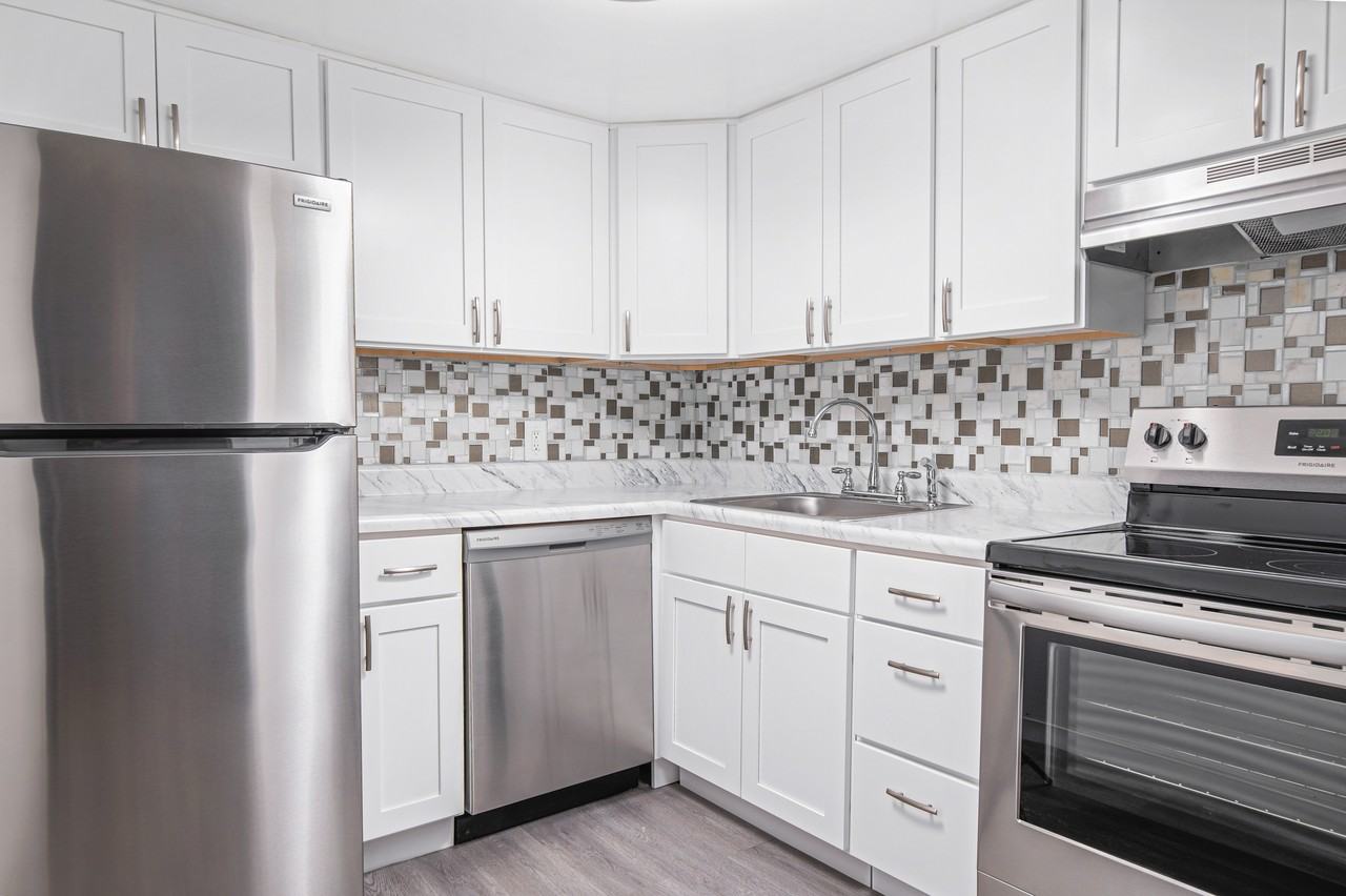 Aspen Grove Apartment Homes - Photo 4 of 31