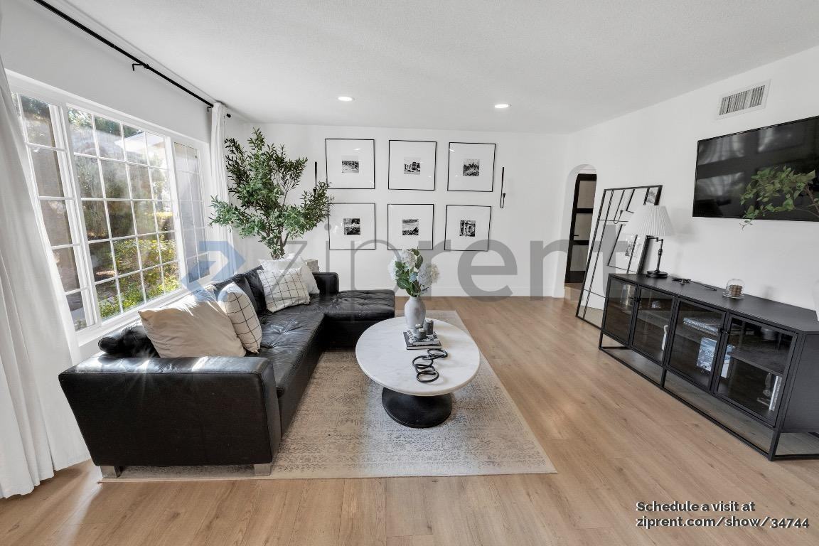 223 Verdugo Ave - Photo 2 of 13