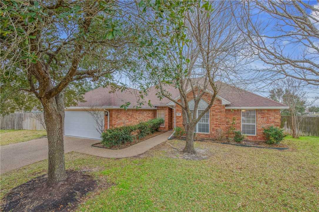 719 Brussels Dr - Photo 2 of 16