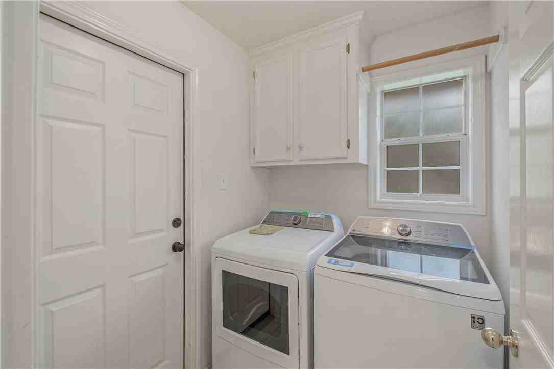 719 Brussels Dr - Photo 7 of 16