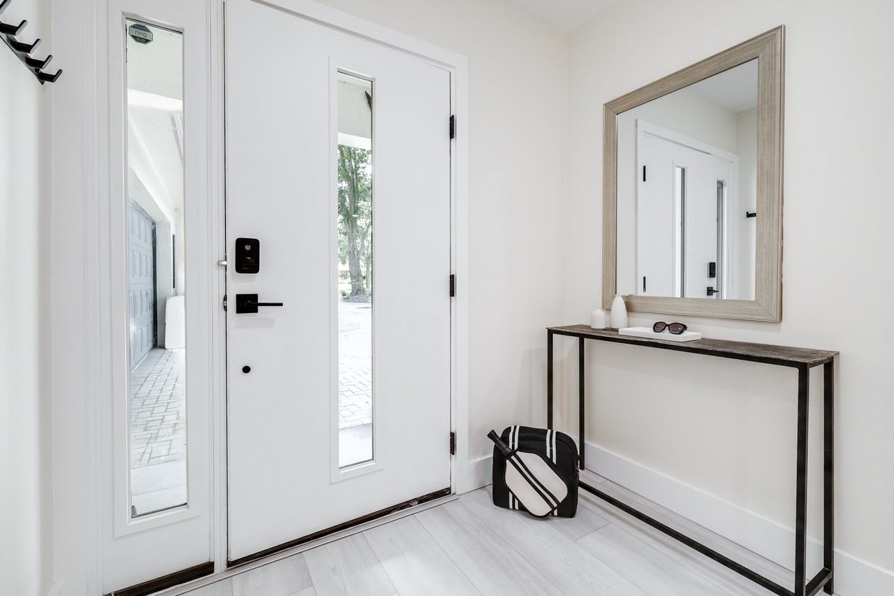 5224 Saddlebrook Way - Photo 3 of 50