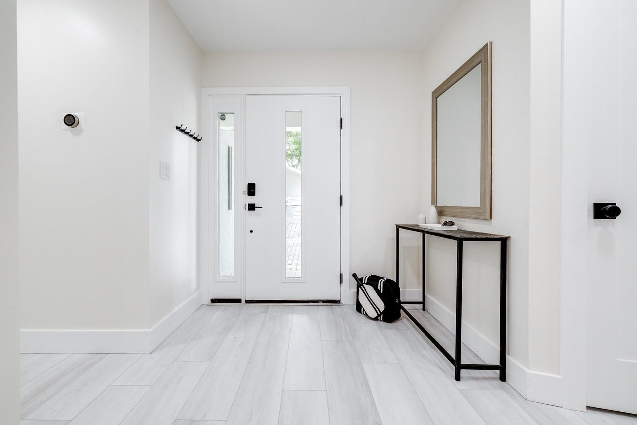 5224 Saddlebrook Way - Photo 4 of 50