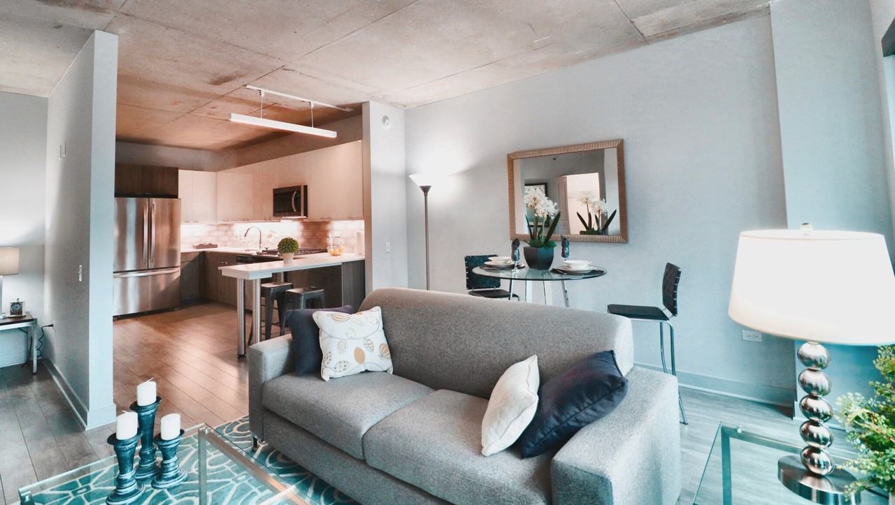 1025 W Addison St - Photo 3 of 25