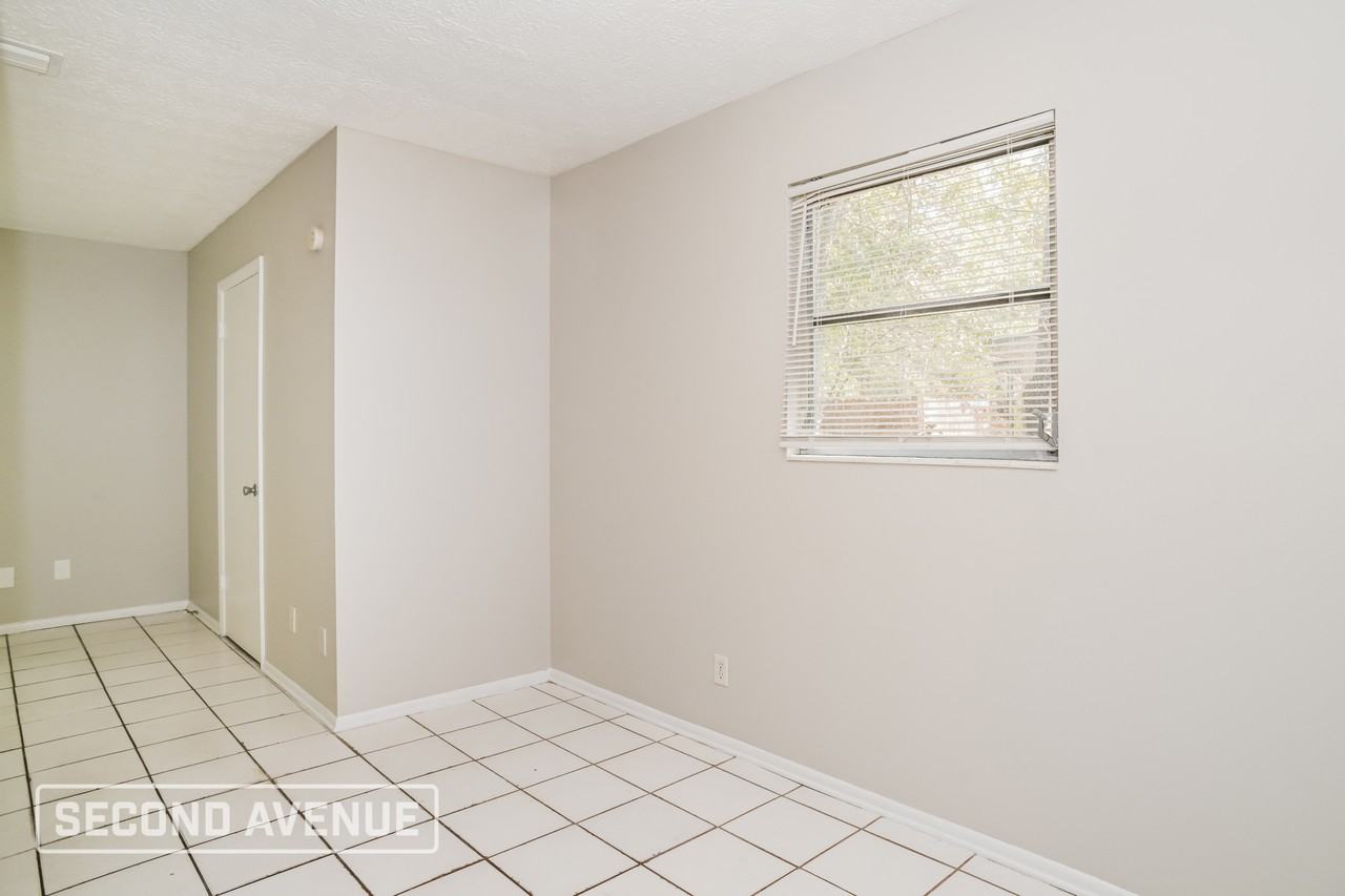 5111 Arrowsmith Rd - Photo 7 of 27