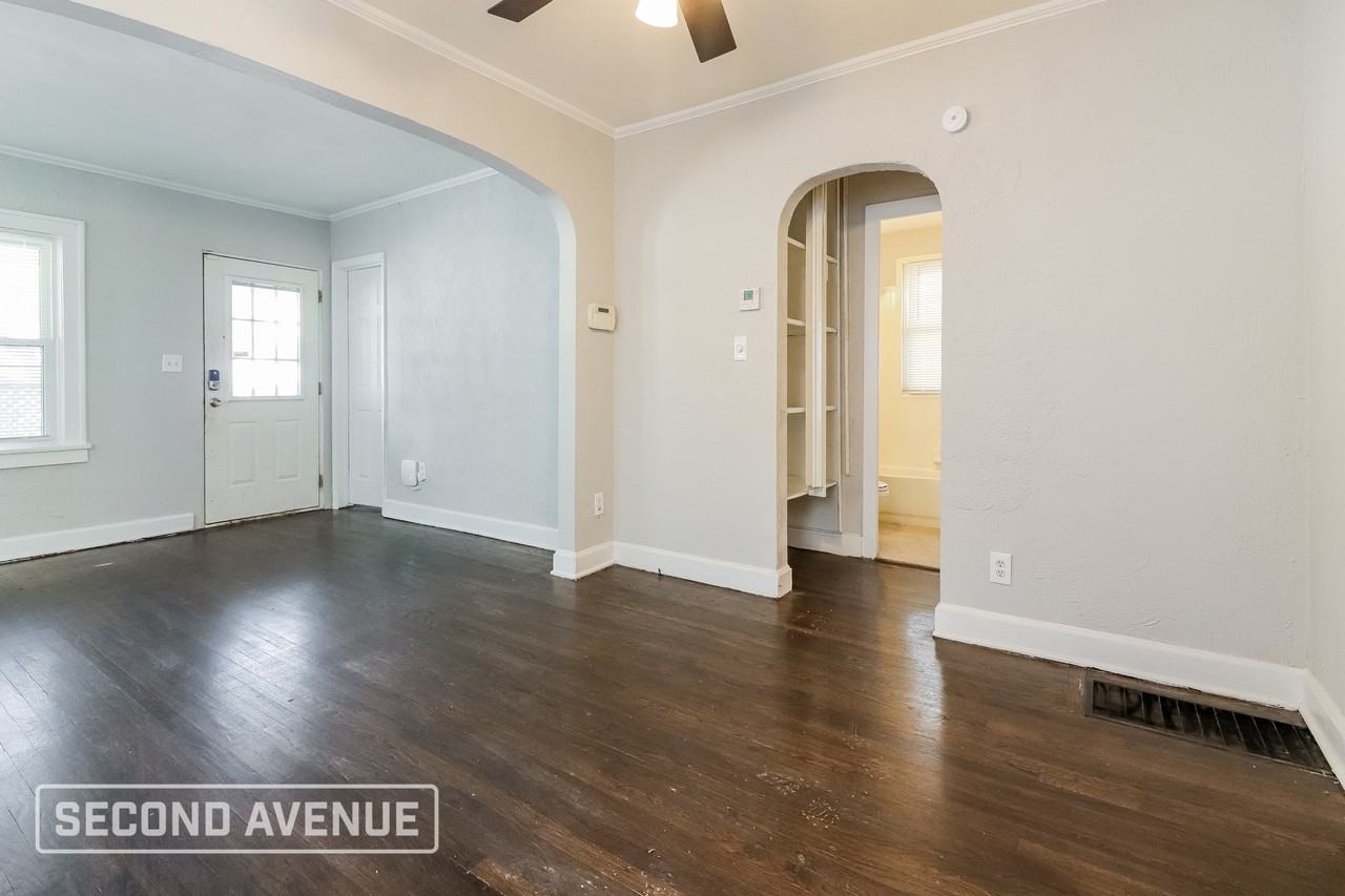 5121 Agnes Ave - Photo 7 of 23