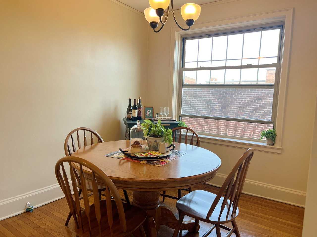 Elliott Apartments - Photo 4 of 19