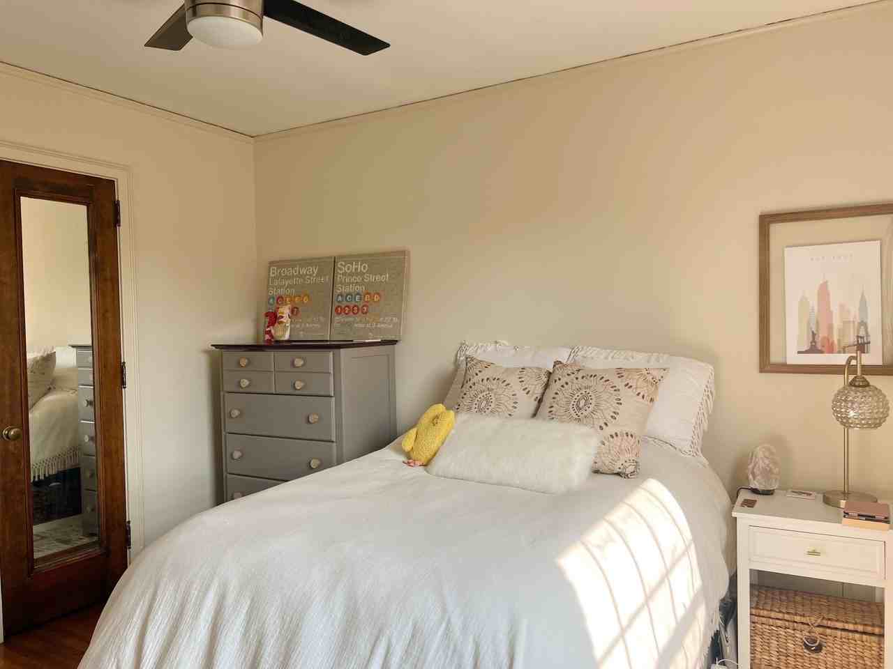 Elliott Apartments - Photo 7 of 19