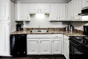 featured image of 7349 Grant St