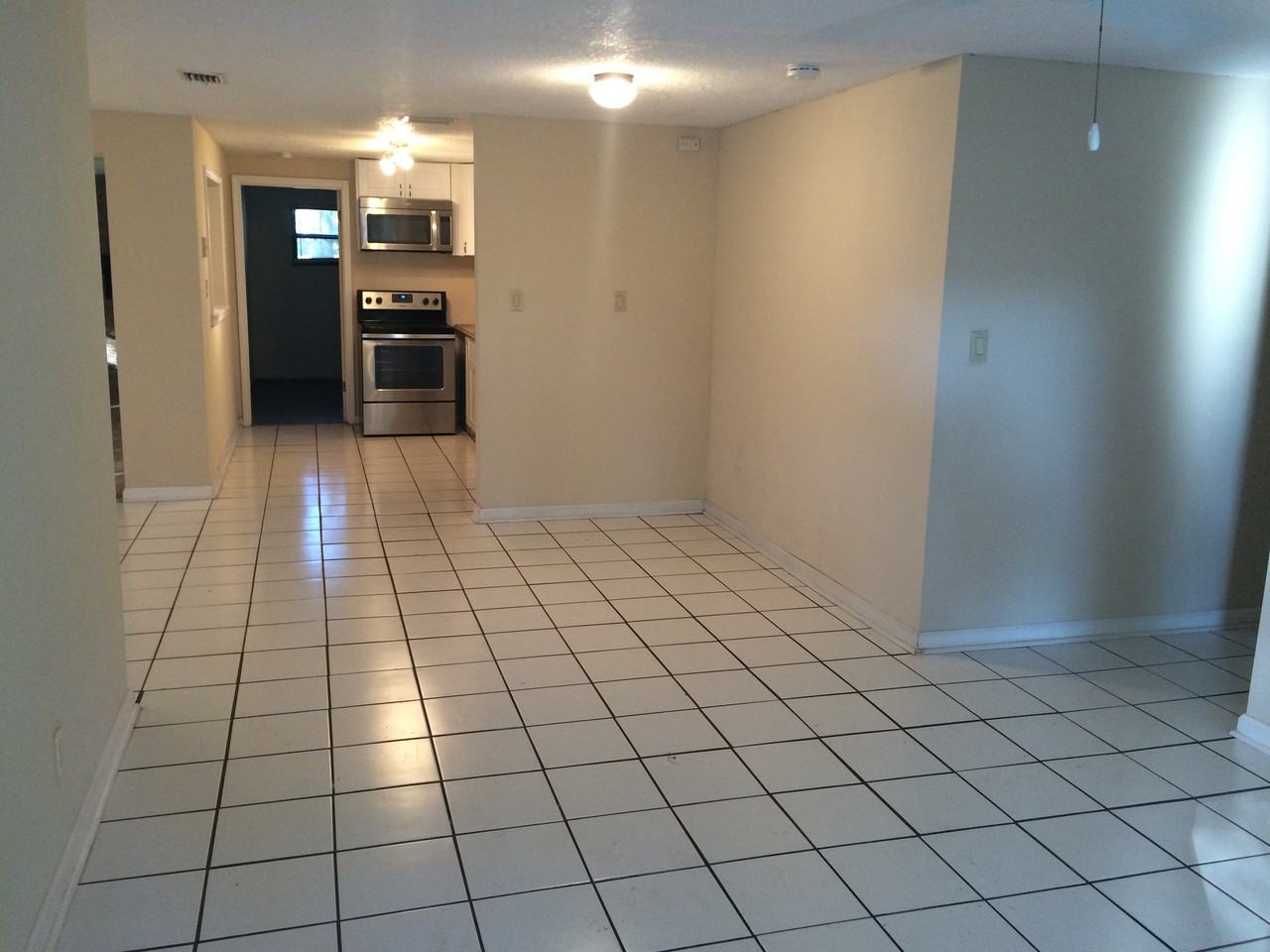 345 Dunwoodie Rd - Photo 3 of 18