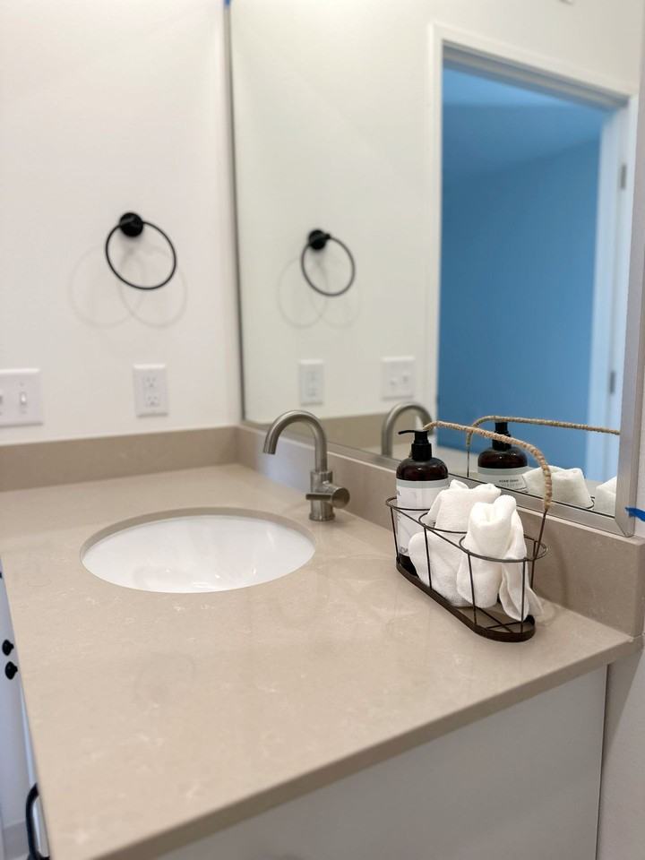 District Place - Photo 3 of 5