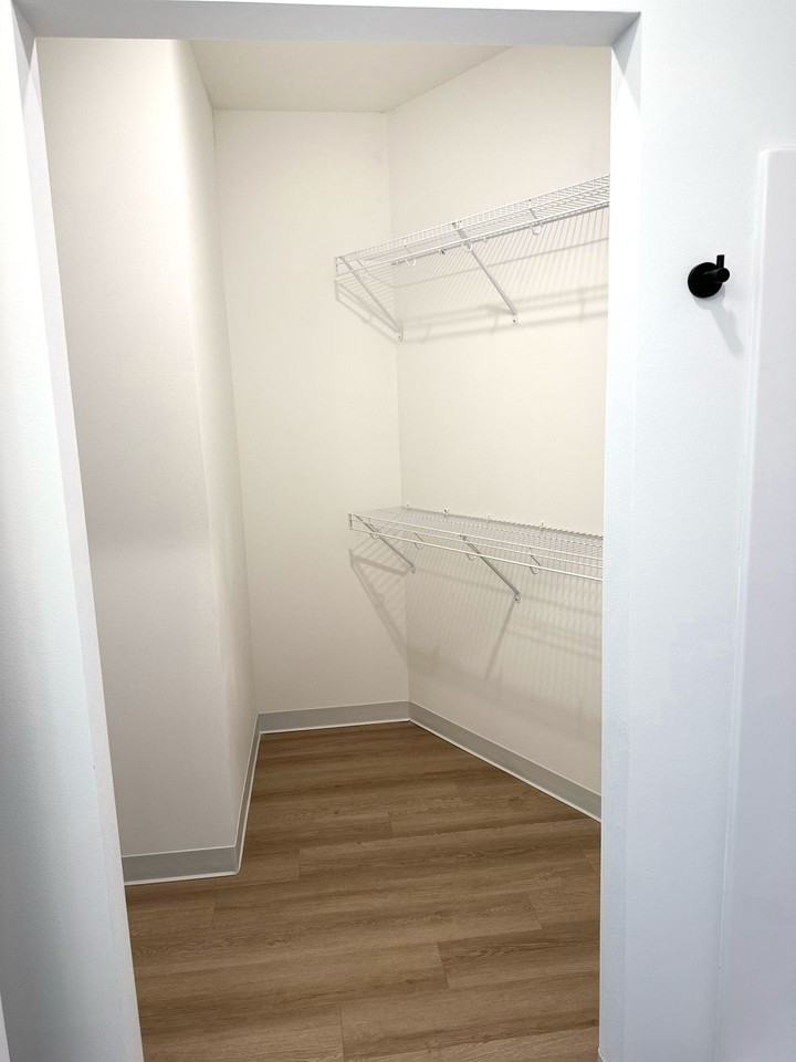 District Place - Photo 4 of 5