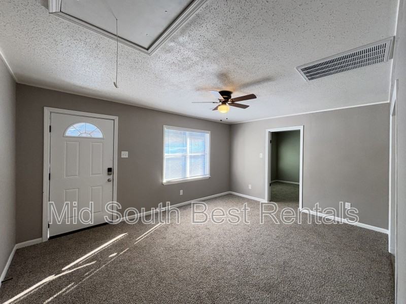 4224 Elam St - Photo 2 of 7