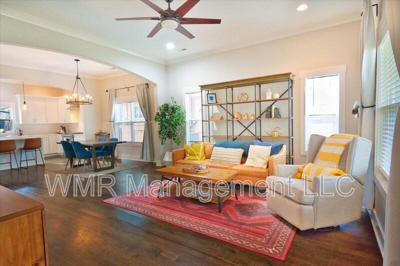 423 Sylvania Ave - Photo 2 of 25