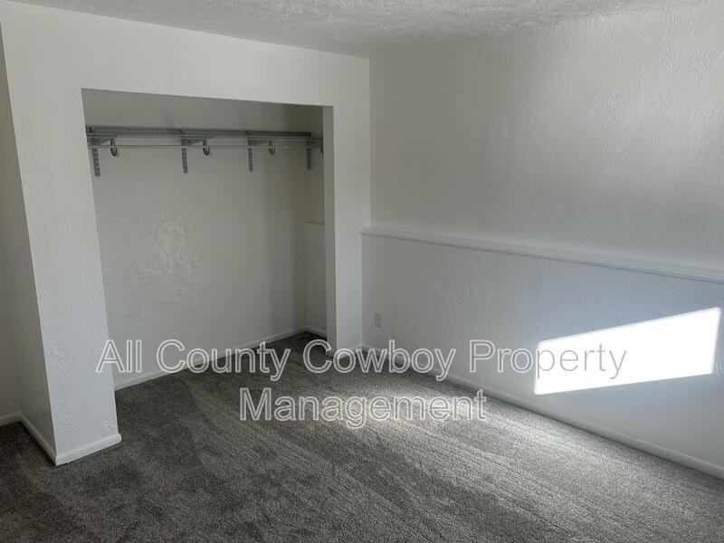 4210 Comanche Dr - Photo 5 of 12