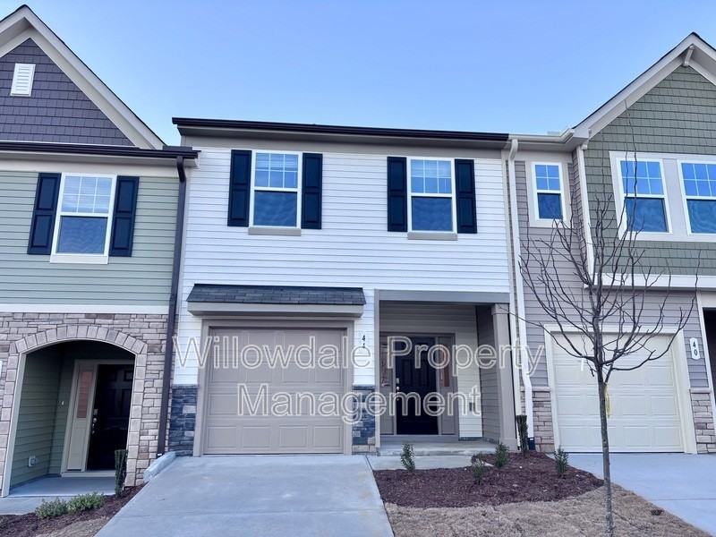 44 Lavender Ln - Photo 3 of 36