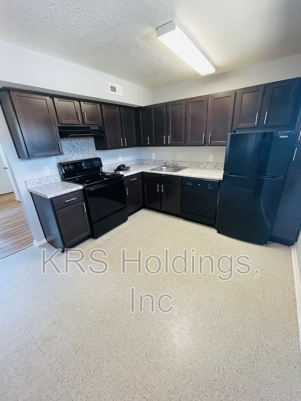 4113 Newsome Dr #A - Photo 2 of 8