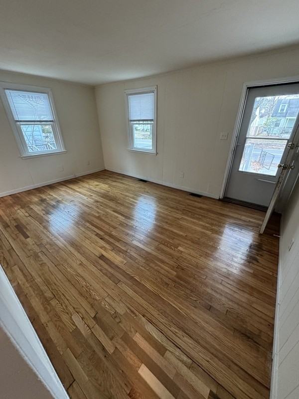 3419 Meadowbridge Rd - Photo 2 of 11