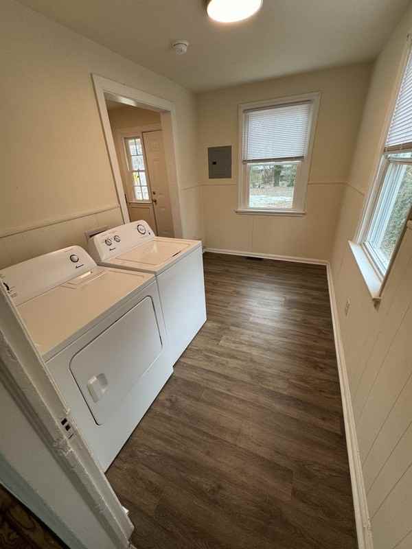 3419 Meadowbridge Rd - Photo 5 of 11