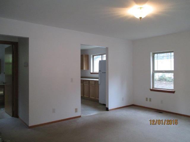 311 N Finch Creek Rd - Photo 3 of 23