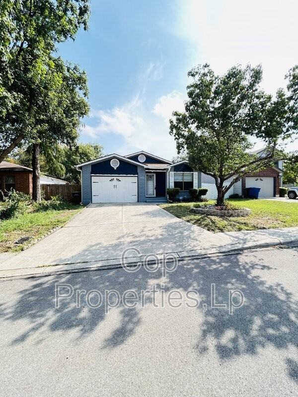 15506 Knollmeadow - Photo 2 of 28