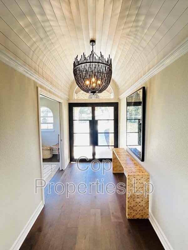 321 Village View Drive - Photo 3 of 48