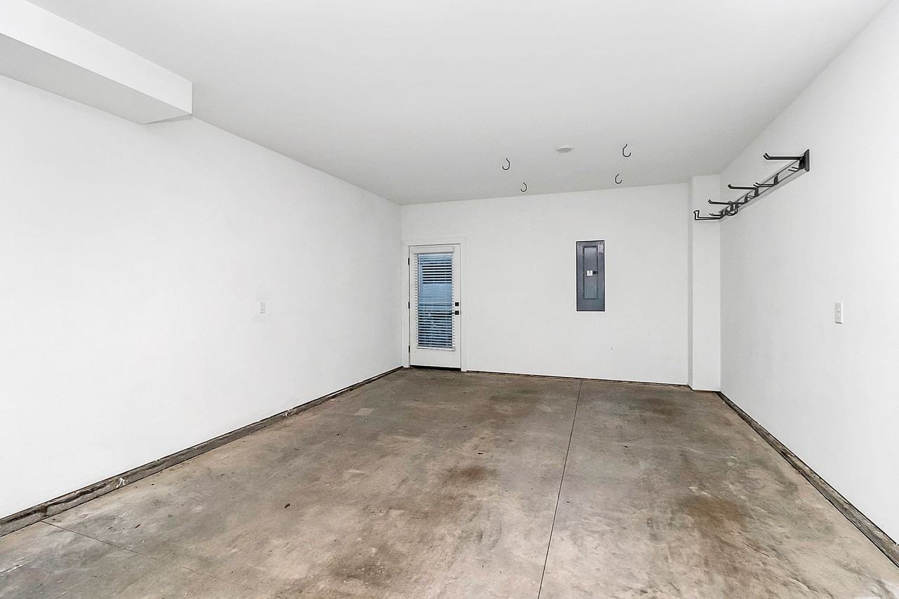 1214 Minter Pl #27 - Photo 4 of 34