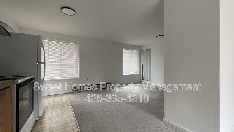 20204 20th Ave W - Photo 4 of 6