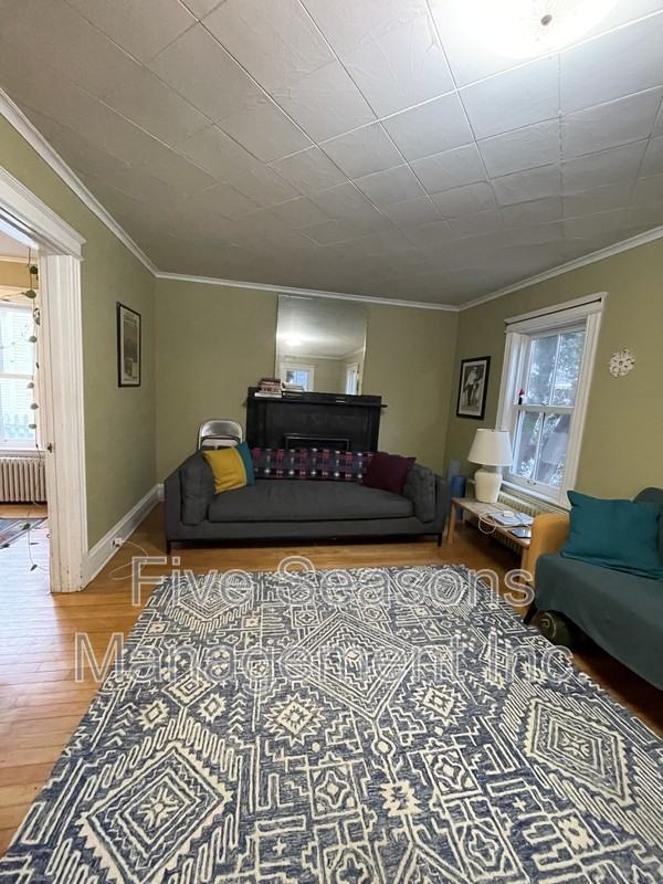 27 Nash Pl - Photo 3 of 29