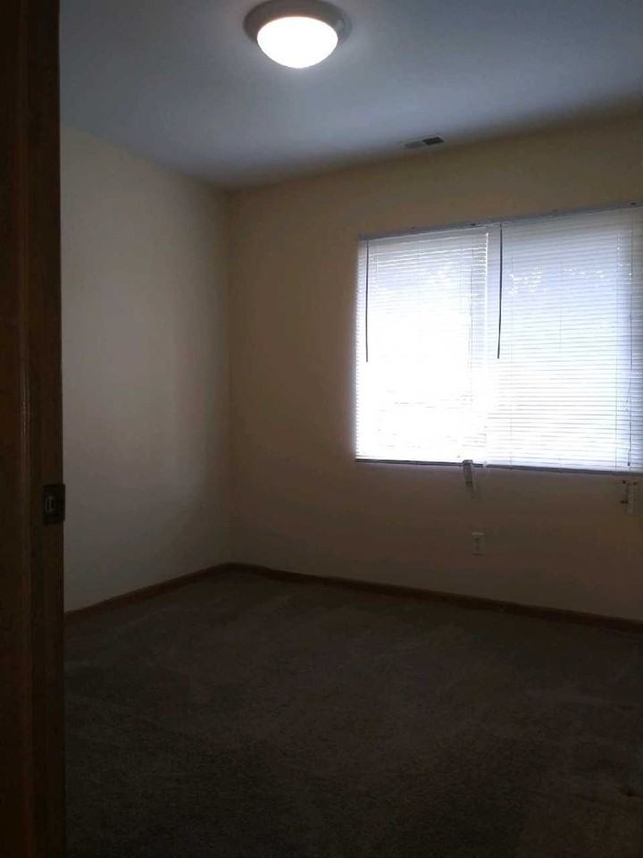 Heather Glenn Apartments - Photo 3 of 8