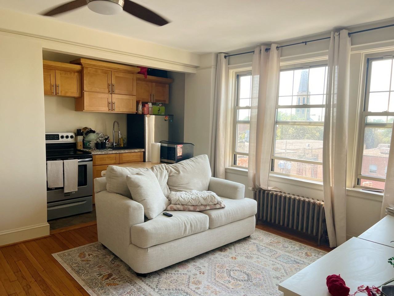 Mayflower Apartments - Photo 3 of 17