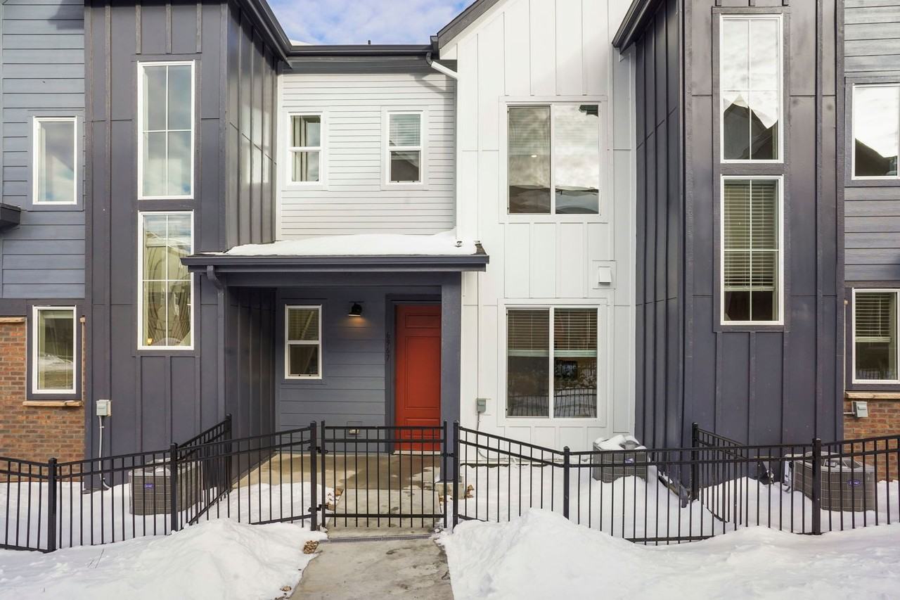 The Townes at Skyline Ridge | Castle Pines, CO - Photo 2 of 9