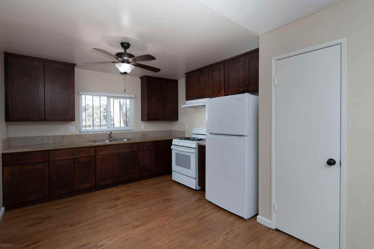 3 bed 2 bath in the heart of San Diego - Photo 7 of 17